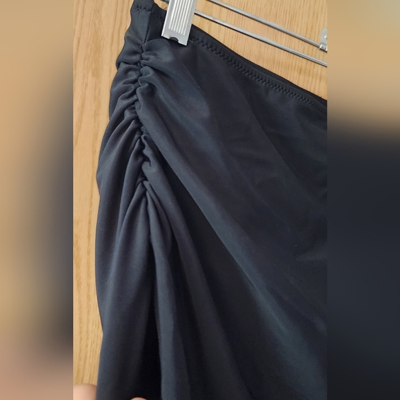 Black Ruched Mini Swim Skirt - Picture 3 of 6
